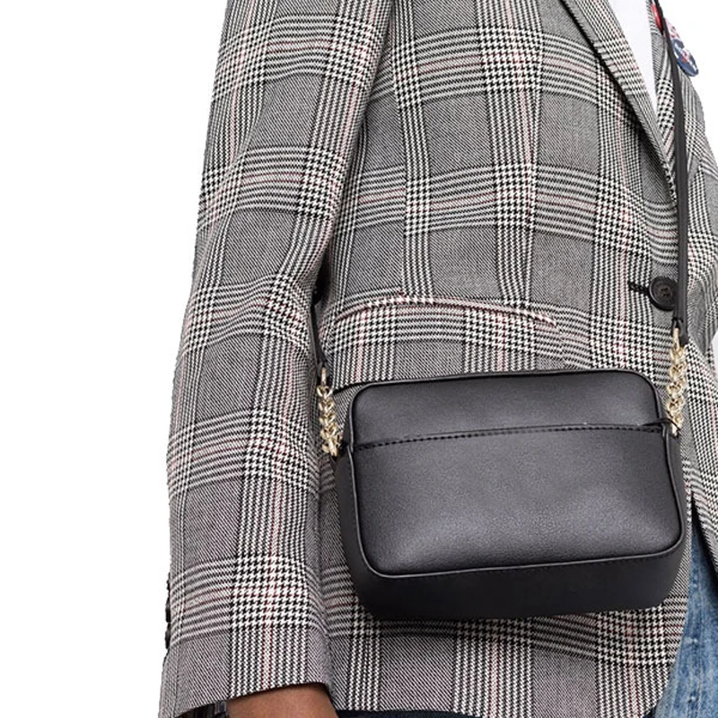 Best Sellers Ladies Shoulder Bags 2022 New High Quality Solid Color Fashion Design Casual Holiday Women Messenger Bags
Best Sellers Ladies Shoulder Bags 2022 New High Quality Solid Color Fashion Design Casual Holiday Women Messenger Bags
