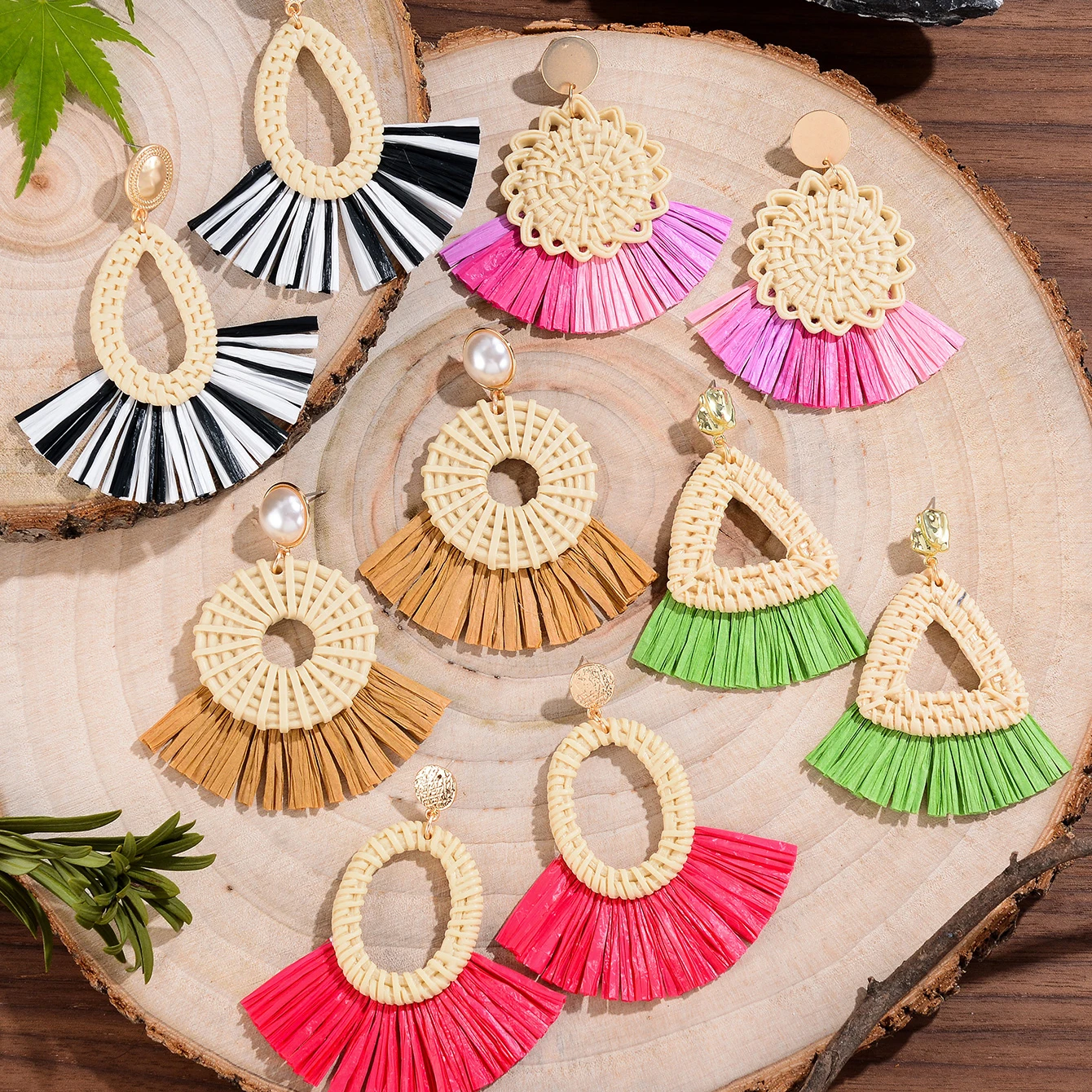 Bohemian Fashion Handmade Rattan Raffia Tassel Pendant Earrings Women's Summer Ocean Beach Earrings Jewelry New Earrings
Bohemian Fashion Handmade Rattan Raffia Tassel Pendant Earrings Women's Summer Ocean Beach Earrings Jewelry New Earrings
