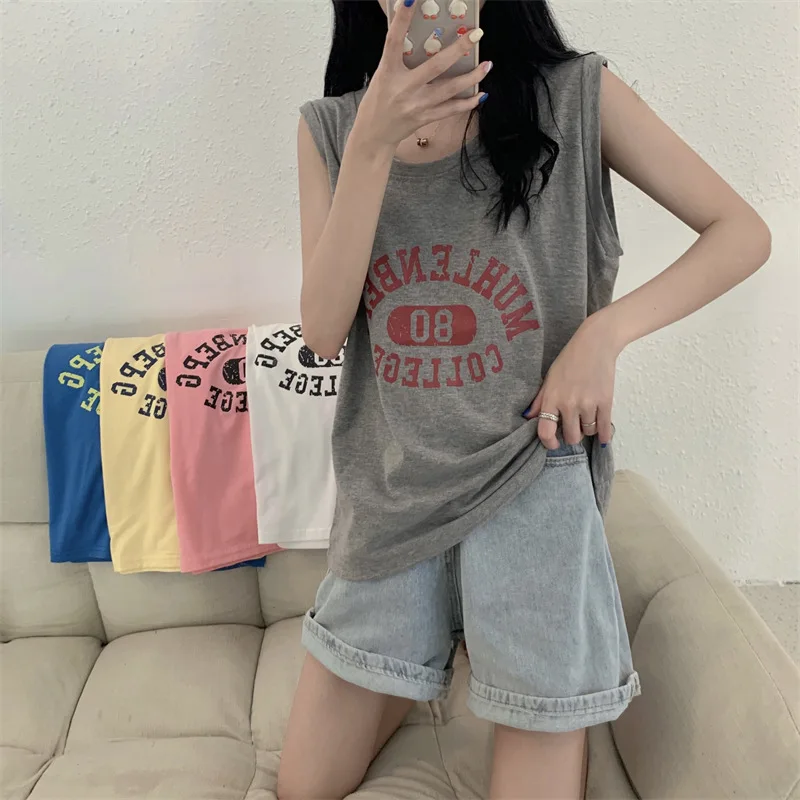 Korean Version of Fashion Sexy Small Camisole Female 2022 Summer Outside Wear Hot Girl Sleeveless T-shirt Inside Top
Korean Version of Fashion Sexy Small Camisole Female 2022 Summer Outside Wear Hot Girl Sleeveless T-shirt Inside Top