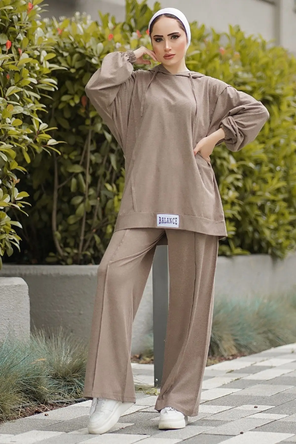 Muslim Women Clothes 2 Pcs Sports Double Hijab Suit Brown New Season Islamic Clothing Tunic Abayas for Women Kaftan Turkish made
Muslim Women Clothes 2 Pcs Sports Double Hijab Suit Brown New Season Islamic Clothing Tunic Abayas for Women Kaftan Turkish made