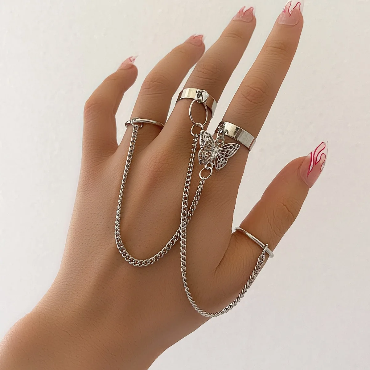 4pcs Tide Creative Chain Butterfly Finger Ring Smooth Plain Ring Design Advanced Ring Female Wedding Aesthetic Accessories Gift
4pcs Tide Creative Chain Butterfly Finger Ring Smooth Plain Ring Design Advanced Ring Female Wedding Aesthetic Accessories Gift