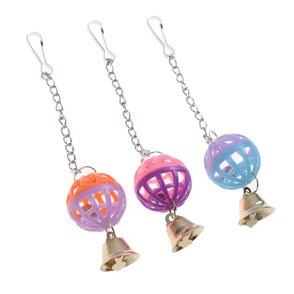 

Cute Parrot Birds Toy Two-color Bell Sounding Hanging Swing Ball Rattle For Climbing Biting Chewing Pet Supplies (random Color)