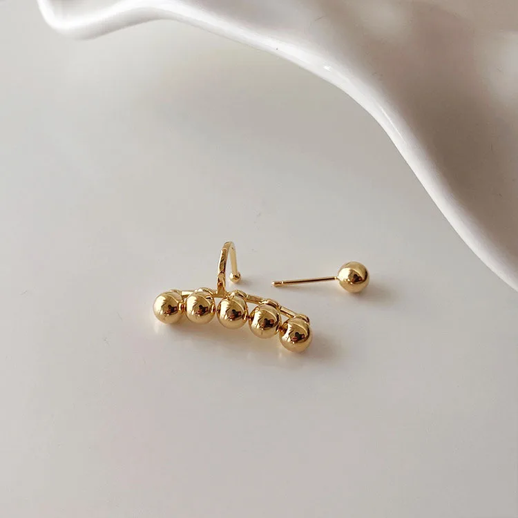 Special Punk Hip-hop Personality Design Gold Metal Beads Clip Earrings For Women No Piercing Charms Ear Jewelry Gift
Special Punk Hip-hop Personality Design Gold Metal Beads Clip Earrings For Women No Piercing Charms Ear Jewelry Gift