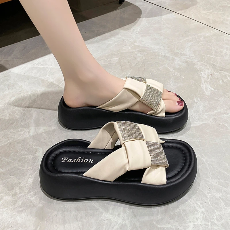 Female Shoes Rubber Slippers Lady Slides Med Summer Clogs Woman Platform 2023 Girl Flat Beach Fabric PU Rome Flat Shoes Female L
Female Shoes Rubber Slippers Lady Slides Med Summer Clogs Woman Platform 2023 Girl Flat Beach Fabric PU Rome Flat Shoes Female L