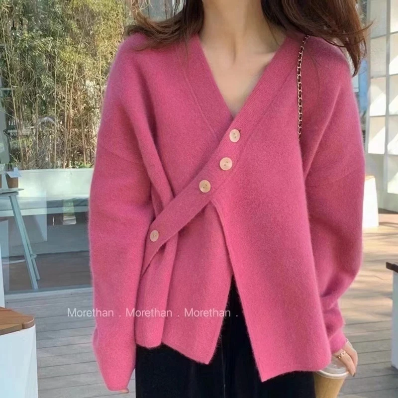 Autumn Women Knitted Cardigans Sweater Long Sleeve Tops Korean Fashion V Neck Solid Color Y2k Button Irregular Houthion
Autumn Women Knitted Cardigans Sweater Long Sleeve Tops Korean Fashion V Neck Solid Color Y2k Button Irregular Houthion