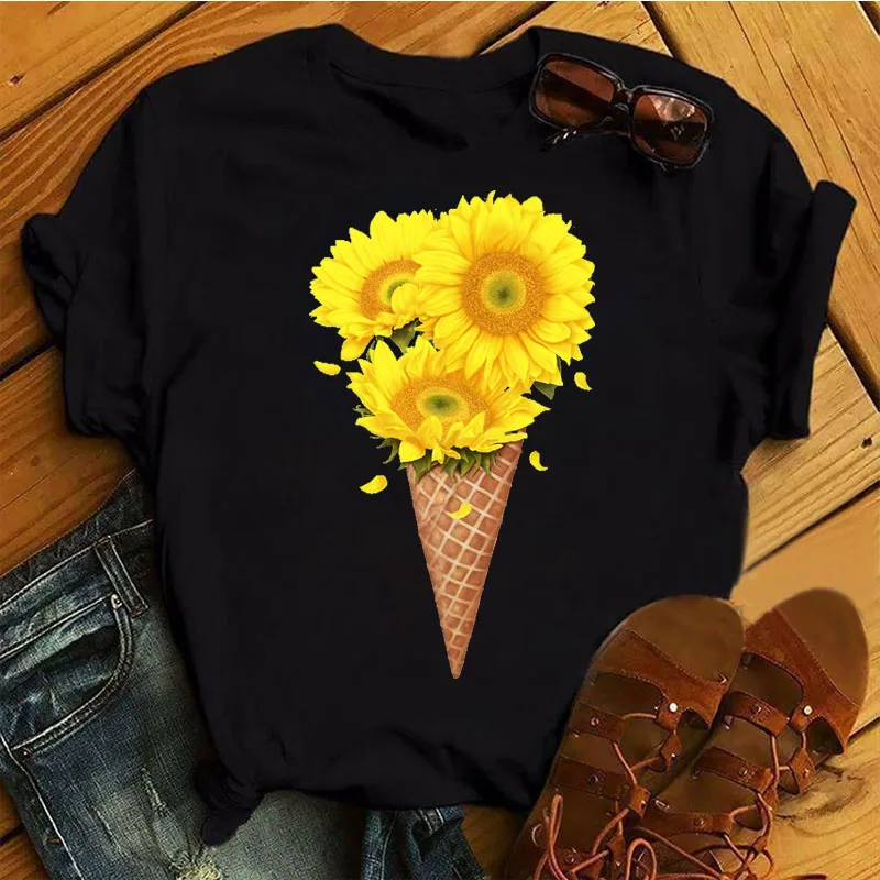 Женская футболка с коротким рукавом, круглым вырезом и цветочным принтом
Женская футболка с коротким рукавом, круглым вырезом и цветочным принтом