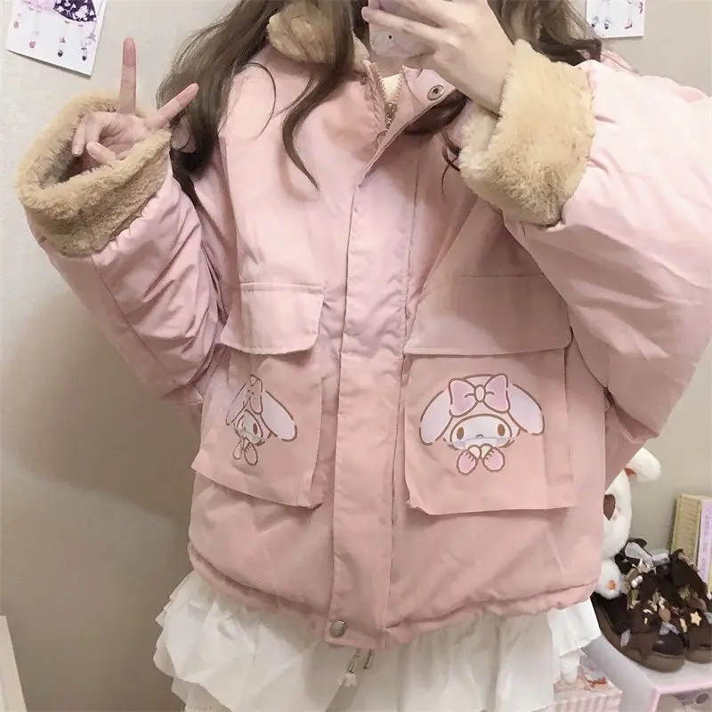 Sanrio Cinnamoroll хлопковая одежда Kawaii Mymelody Jk хлопковая одежда зимнее плотное пальто Melody дикое студенческое хлопковое пальто подарок
Sanrio Cinnamoroll хлопковая одежда Kawaii Mymelody Jk хлопковая одежда зимнее плотное пальто Melody дикое студенческое хлопковое пальто подарок