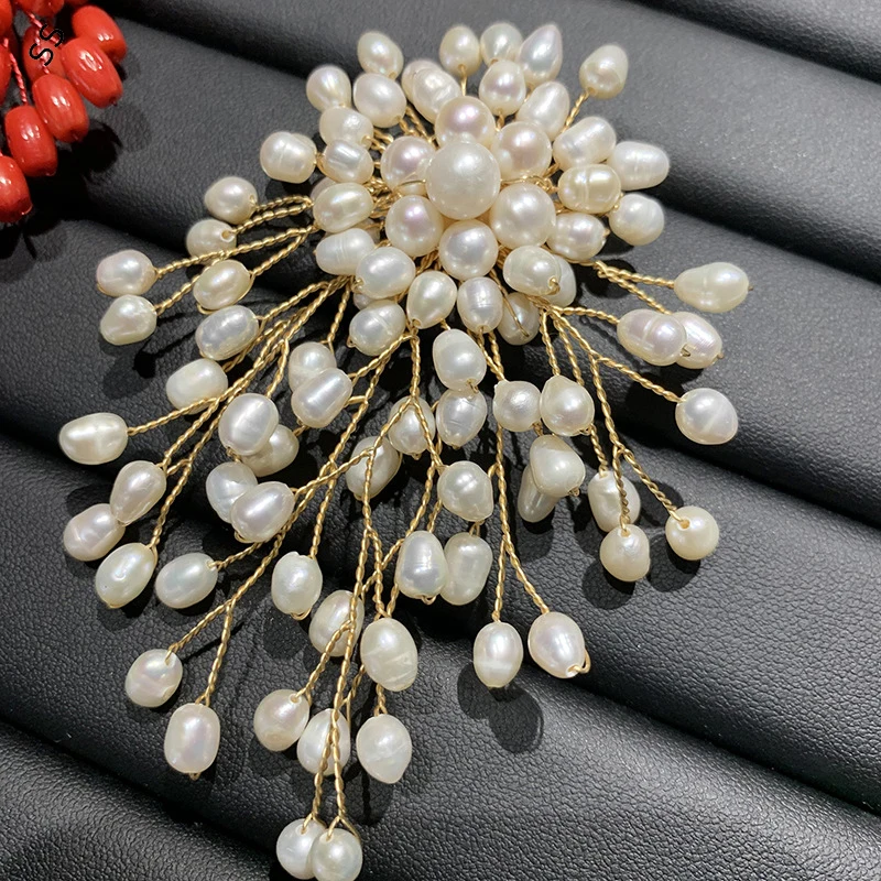 

Premium Hand-woven Women Fresh Water Pearl Coral Flower Brooch Temperament Elegant Corsage Gift Pin