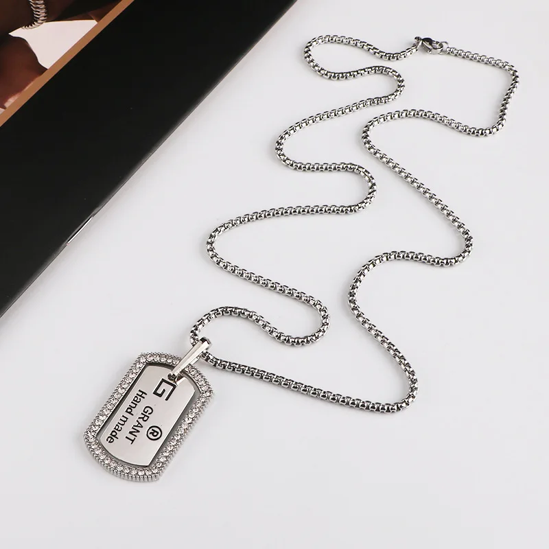 Rhinestone Letters Military Brand Pendant Necklace for Men Women Luxury Hip Hop Personality Long Sweater Chain pulsera hombre
Rhinestone Letters Military Brand Pendant Necklace for Men Women Luxury Hip Hop Personality Long Sweater Chain pulsera hombre