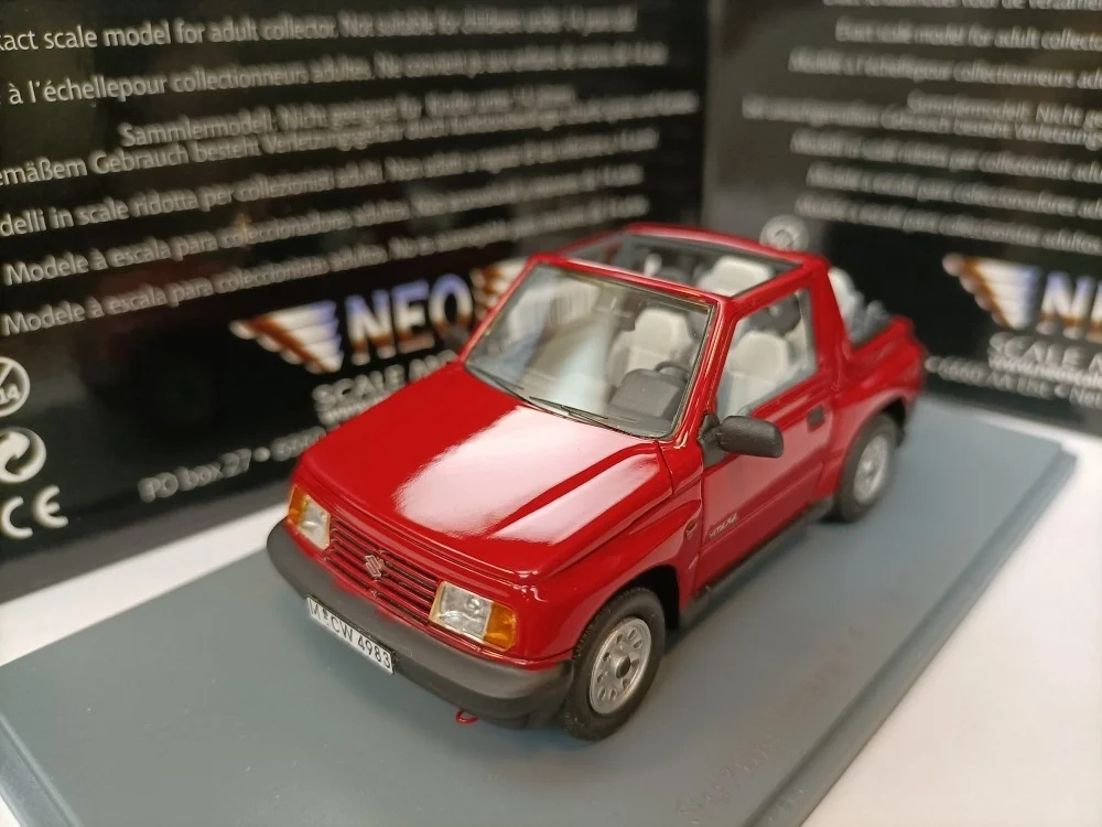 1/43 Resin Simulation Car Model Neo Suzuki 4WD Off-Road Vehicle SUV Vitara 1.6 JLX High-end Collection Ornament Gift
1/43 Resin Simulation Car Model Neo Suzuki 4WD Off-Road Vehicle SUV Vitara 1.6 JLX High-end Collection Ornament Gift