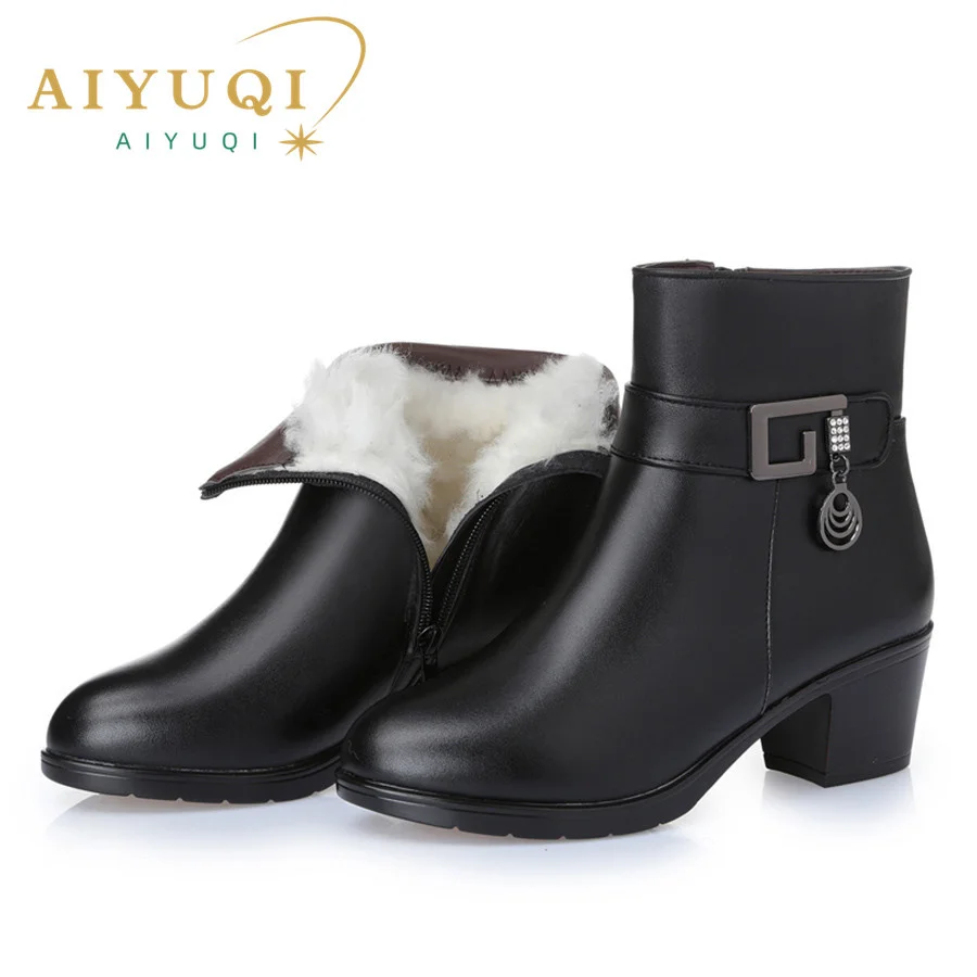 Genuine Leather women boots 2023 winter thick wool lined genuine Leather women snow boots large size women winter shoes
Genuine Leather women boots 2023 winter thick wool lined genuine Leather women snow boots large size women winter shoes