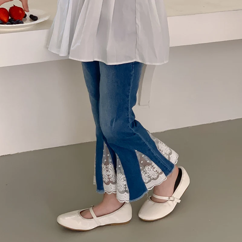 Summer Girls' Jeans Children's Casual All-match Trousers Baby Girl Korean Style Lace Flared Pants Fashion Children's Clothing
Summer Girls' Jeans Children's Casual All-match Trousers Baby Girl Korean Style Lace Flared Pants Fashion Children's Clothing