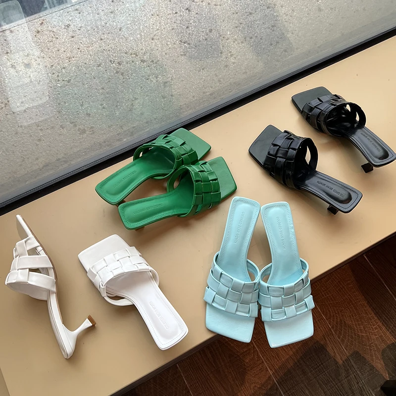 Fashion Women Slippers Open Toe Patent Leather Weave Design Green/Blue/White/Black Thin Mid Heels Summer Casual Slides Mules 39
Fashion Women Slippers Open Toe Patent Leather Weave Design Green/Blue/White/Black Thin Mid Heels Summer Casual Slides Mules 39