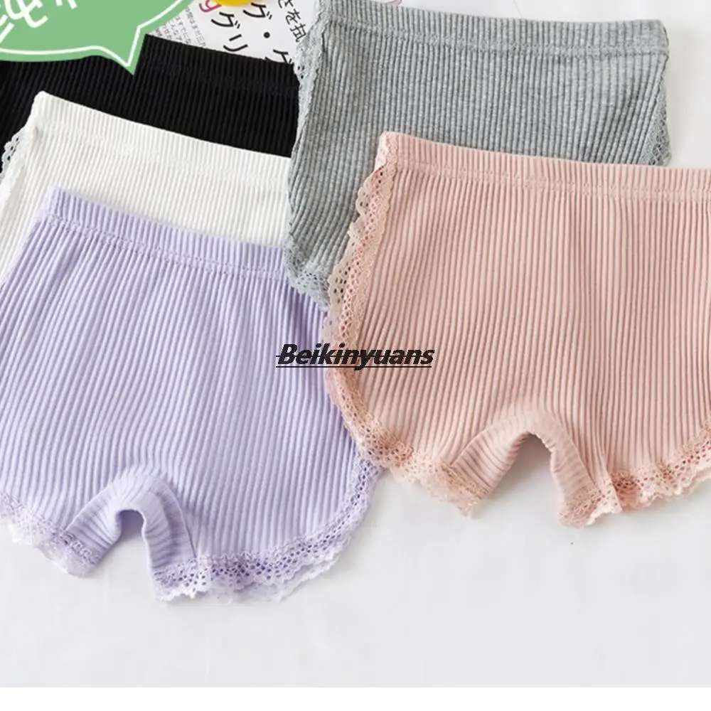 Summer girls shorts safe three minutes of pants fork leggings pants children cotton bud silk thread baby panties
Summer girls shorts safe three minutes of pants fork leggings pants children cotton bud silk thread baby panties