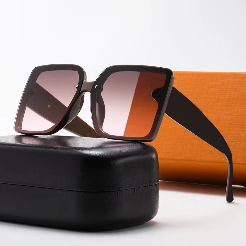 Sunglasses AAA Men Luxury Brand l-u Mirror Colors optical Women Square glasses Metal frame Vintage 44G
Sunglasses AAA Men Luxury Brand l-u Mirror Colors optical Women Square glasses Metal frame Vintage 44G