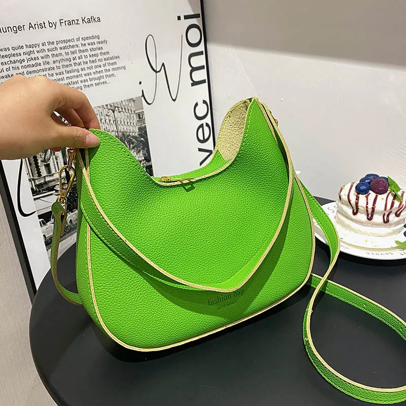 Popular Women Shoulder Crossbody Bag Wide Shoulder Strap Bag 2022 New Fashion Lady Luxury Underarm Bag Retro Solid Color Handbag
Popular Women Shoulder Crossbody Bag Wide Shoulder Strap Bag 2022 New Fashion Lady Luxury Underarm Bag Retro Solid Color Handbag