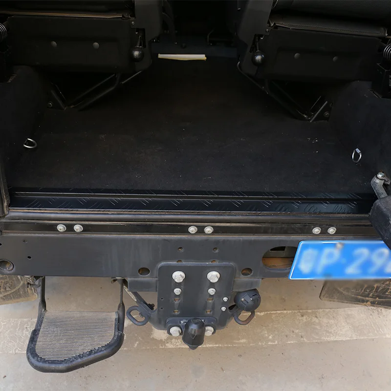 Задняя внутренняя панель бампера для Land Rover Defender 90 110 130 2004 -2018, накладные наклейки из алюминиевого сплава, черные автомобильные аксессуары 
Задняя внутренняя панель бампера для Land Rover Defender 90 110 130 2004 -2018, накладные наклейки из алюминиевого сплава, черные автомобильные аксессуары