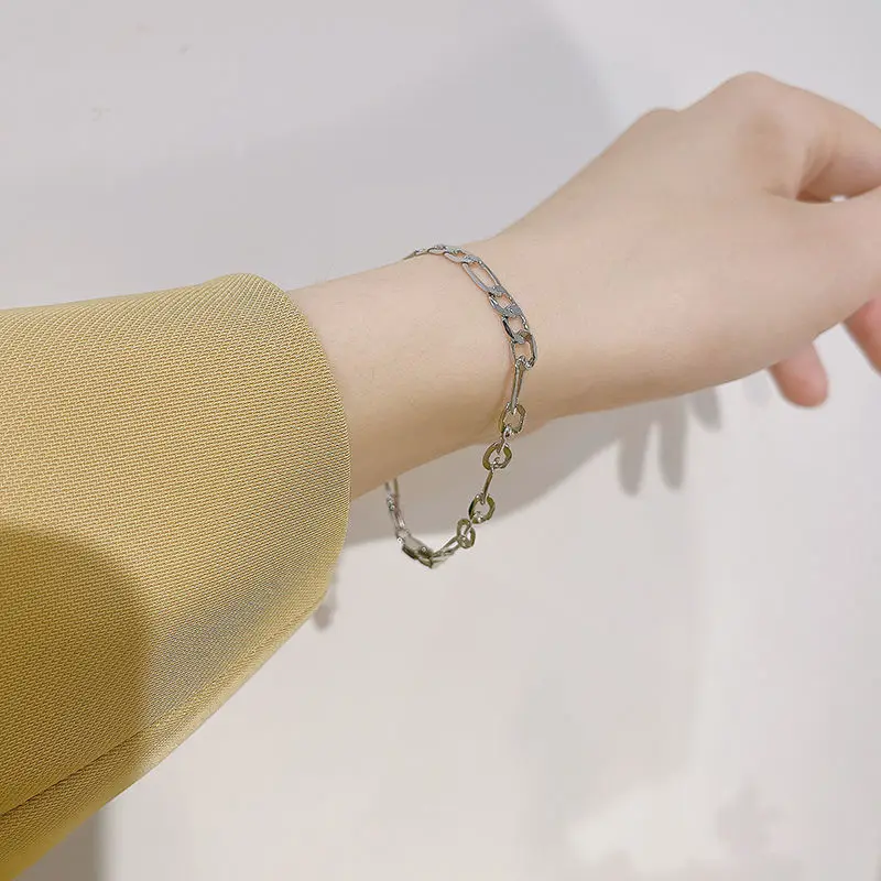 Wide Chain Bracelet Ladies Retro Simple Fashion Versatile Jewelry Party Gift Wholesale
Wide Chain Bracelet Ladies Retro Simple Fashion Versatile Jewelry Party Gift Wholesale