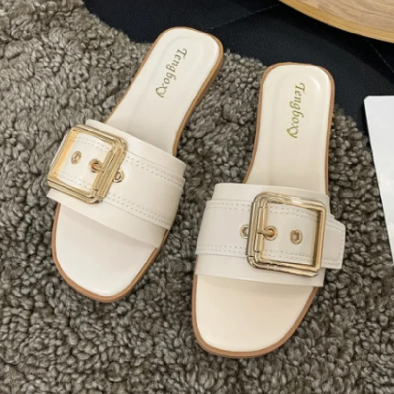 Square Button Flip-flops Women 2023 Summer New Casual Flat Slippers for Women Big Size Solid Color Designer Beach Shoes Ladoes
Square Button Flip-flops Women 2023 Summer New Casual Flat Slippers for Women Big Size Solid Color Designer Beach Shoes Ladoes