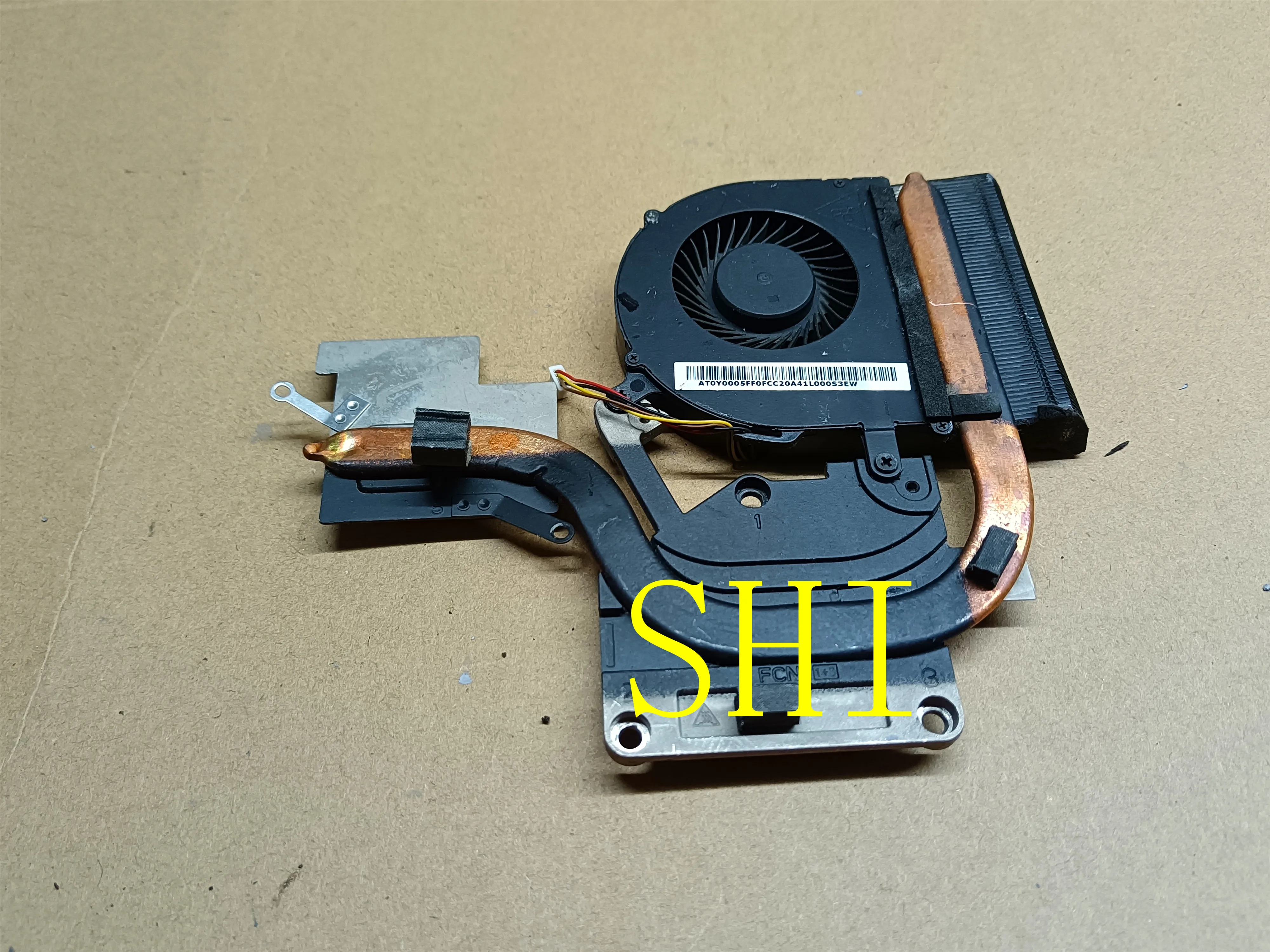 FOR Original laptop heatsink cooling fan cpu cooler For lenovo G410 G510 G510A CPU heatsink AT0Y0005FF0 free shipping
FOR Original laptop heatsink cooling fan cpu cooler For lenovo G410 G510 G510A CPU heatsink AT0Y0005FF0 free shipping