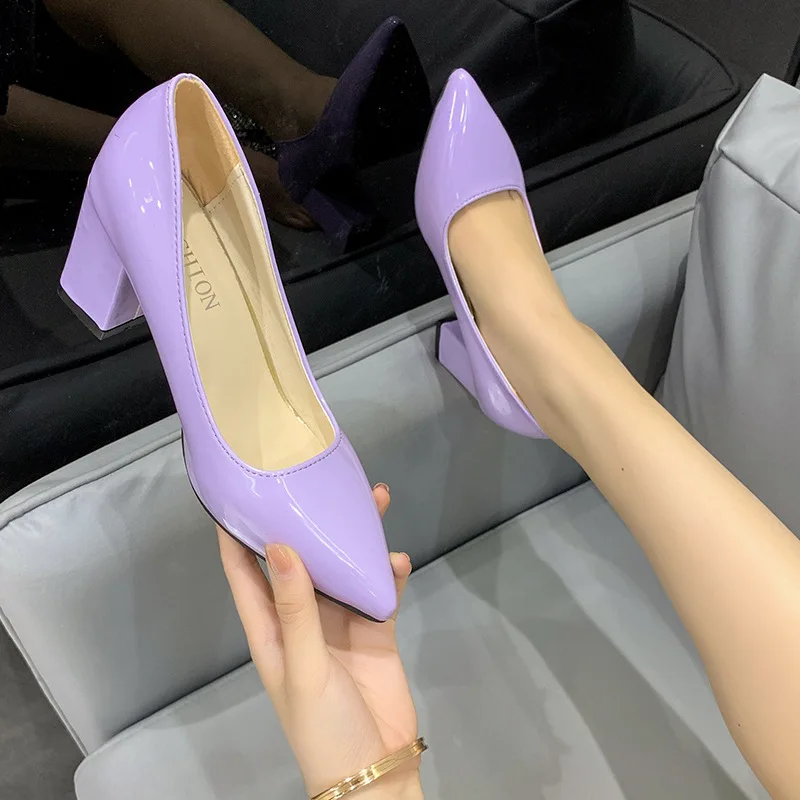 Elegant Woman Heeled Shoes 2023 New Single Shoe Women's Professional Fashion Simple Pointed Toe Shallow Block Heel Women's Shoes
Elegant Woman Heeled Shoes 2023 New Single Shoe Women's Professional Fashion Simple Pointed Toe Shallow Block Heel Women's Shoes