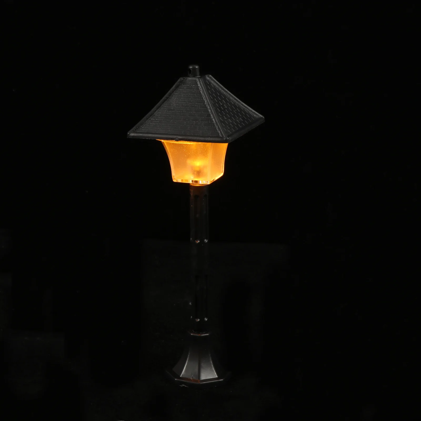 2Pcs Miniature Landscape Light Decor Street Light Models Decorative Landscape Lamp
2Pcs Miniature Landscape Light Decor Street Light Models Decorative Landscape Lamp