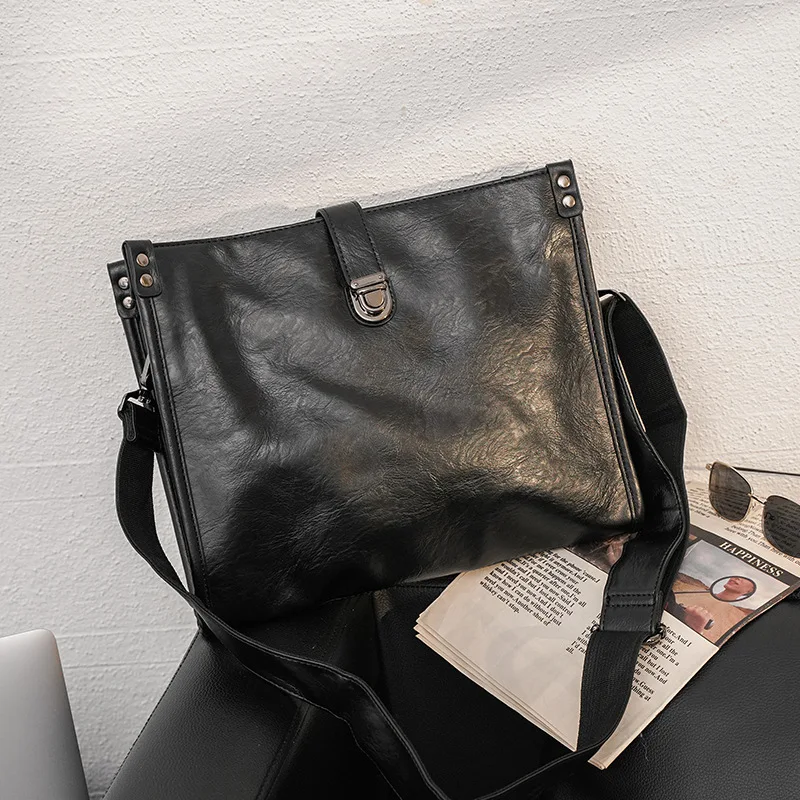 Men's Messenger Bag Trend Vintage Black PU Leather Shoulder Bag New Business Leisure Large Capacity Crossbody Bags
Men's Messenger Bag Trend Vintage Black PU Leather Shoulder Bag New Business Leisure Large Capacity Crossbody Bags
