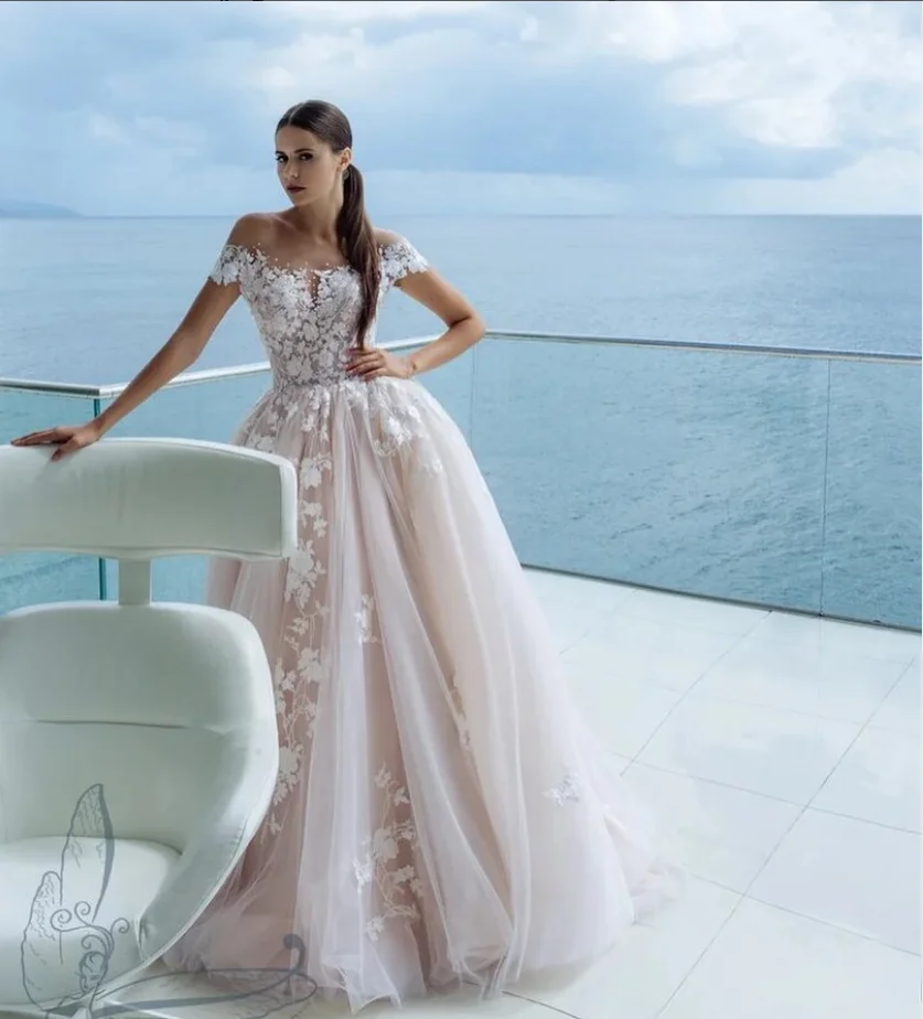 Elegant Boho Wedding Dress A-line Off The Shoulder Appliques Tea-length Bridal Gowns Custom For Elegant Women Vestidos De Noiva
Elegant Boho Wedding Dress A-line Off The Shoulder Appliques Tea-length Bridal Gowns Custom For Elegant Women Vestidos De Noiva
