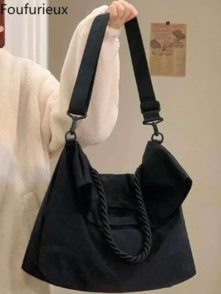 Модная нейлоновая сумка через плечо foufurious для женщин, новинка 2022, однотонная вместительная сумка через плечо, кошельки, сумка, поясная сумка 
Модная нейлоновая сумка через плечо foufurious для женщин, новинка 2022, однотонная вместительная сумка через плечо, кошельки, сумка, поясная сумка