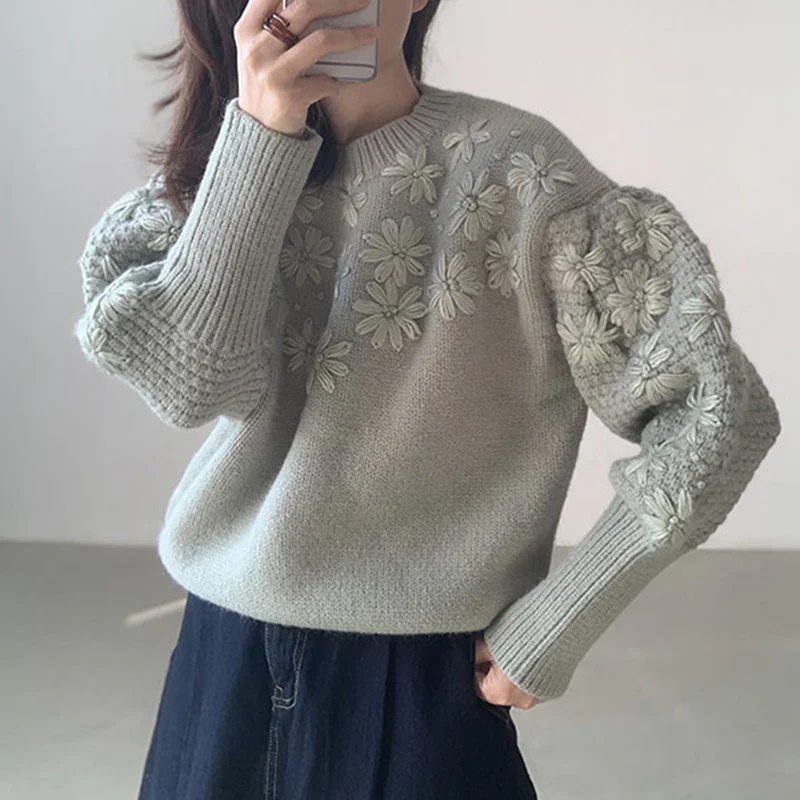 Kio Women Sweaters 2021 Autumn Korean Retro Three-Dimensional Daisy Embroidery Loose Casual Lantern Sleeve Knitted Pullover
Kio Women Sweaters 2021 Autumn Korean Retro Three-Dimensional Daisy Embroidery Loose Casual Lantern Sleeve Knitted Pullover
