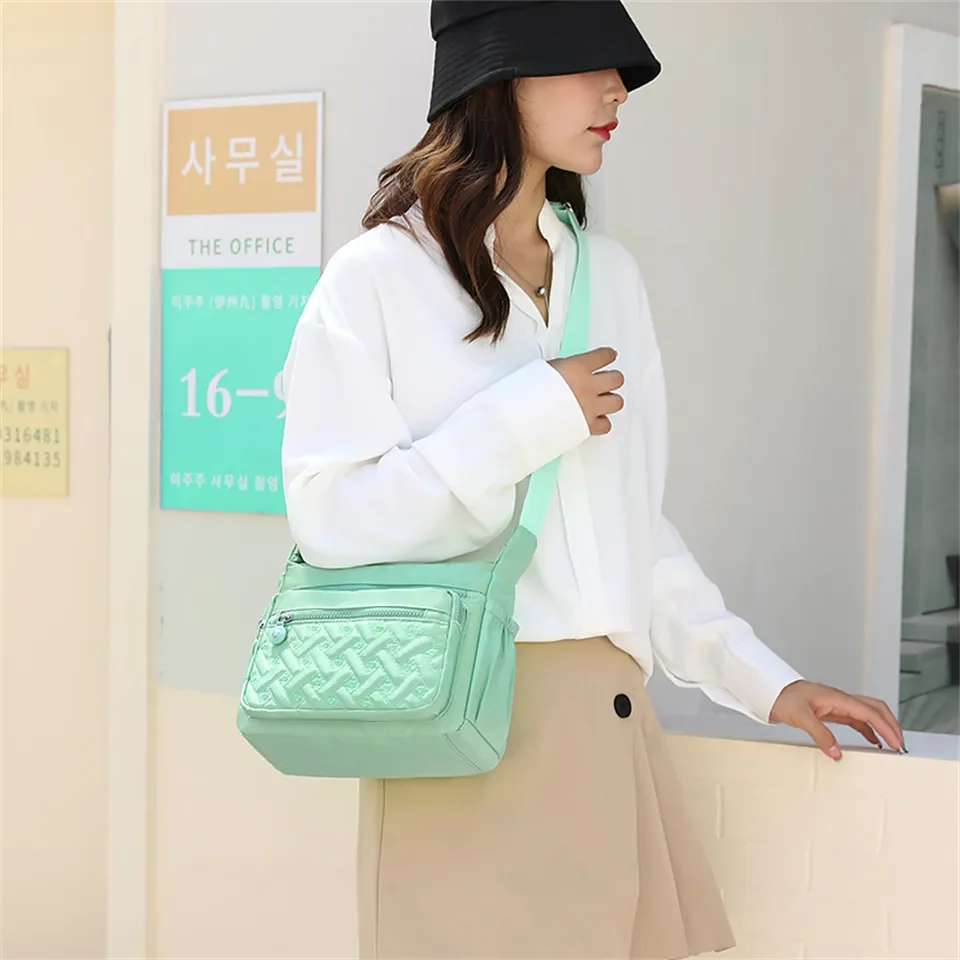 Multi-layer Women Crossbody Bags Waterproof Purse Female High Quality Casual Crossbody Bags Nylon Women Messenger Bags Bolsos
Multi-layer Women Crossbody Bags Waterproof Purse Female High Quality Casual Crossbody Bags Nylon Women Messenger Bags Bolsos