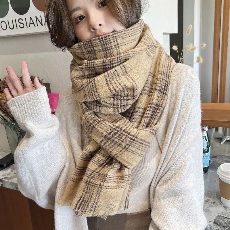 Scarf Women's shawl New thickened cashmere like scarf Autumn and winter scarf
Scarf Women's shawl New thickened cashmere like scarf Autumn and winter scarf