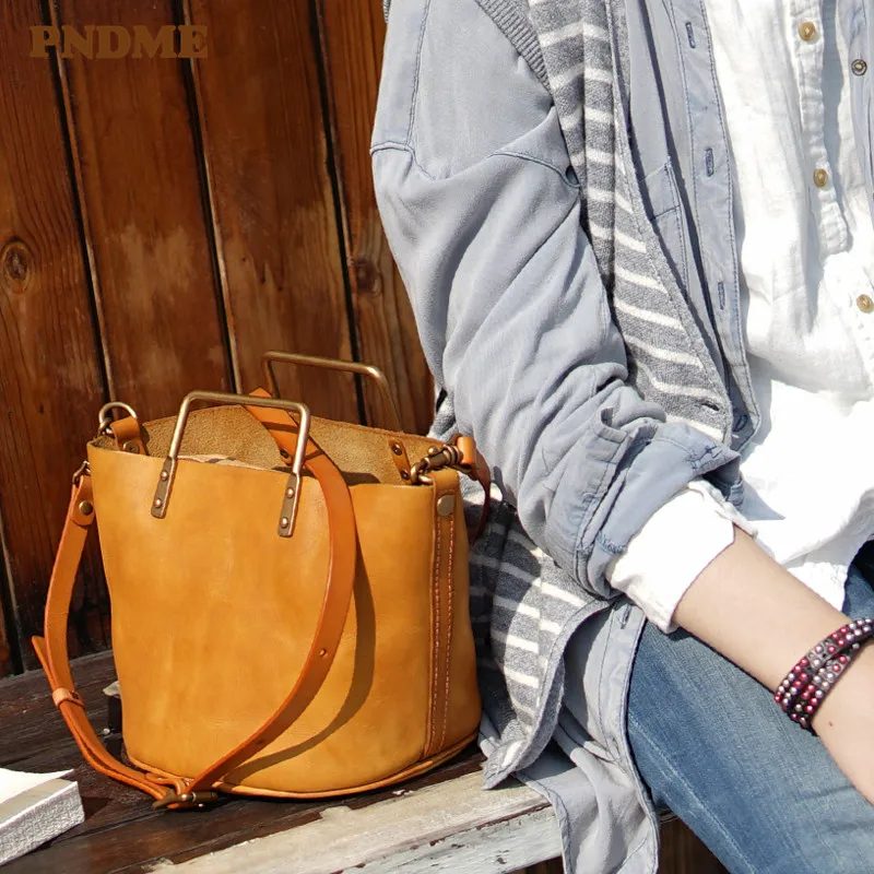 Fashion genuine leather ladies handbag vintage designer casual high-quality natural real cowhide women's shoulder crossbody bag
Fashion genuine leather ladies handbag vintage designer casual high-quality natural real cowhide women's shoulder crossbody bag