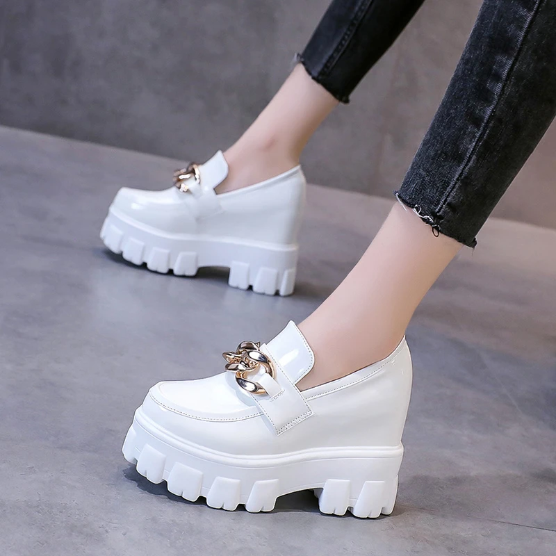 Women Patent Leather Chunky Sneakers Loafers Breathable Chain High Heels Platform Casual Shoes Flats Woman Vulcanize
Women Patent Leather Chunky Sneakers Loafers Breathable Chain High Heels Platform Casual Shoes Flats Woman Vulcanize