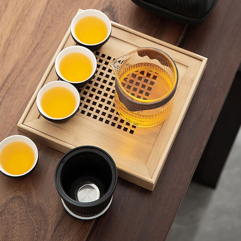 Portable Luxury Tea Set Vintage Ceramic Minimalist Kung Fu Tea Set Travel Outdoor Wooden Japanese Teapot Kitchen Supplies
Portable Luxury Tea Set Vintage Ceramic Minimalist Kung Fu Tea Set Travel Outdoor Wooden Japanese Teapot Kitchen Supplies