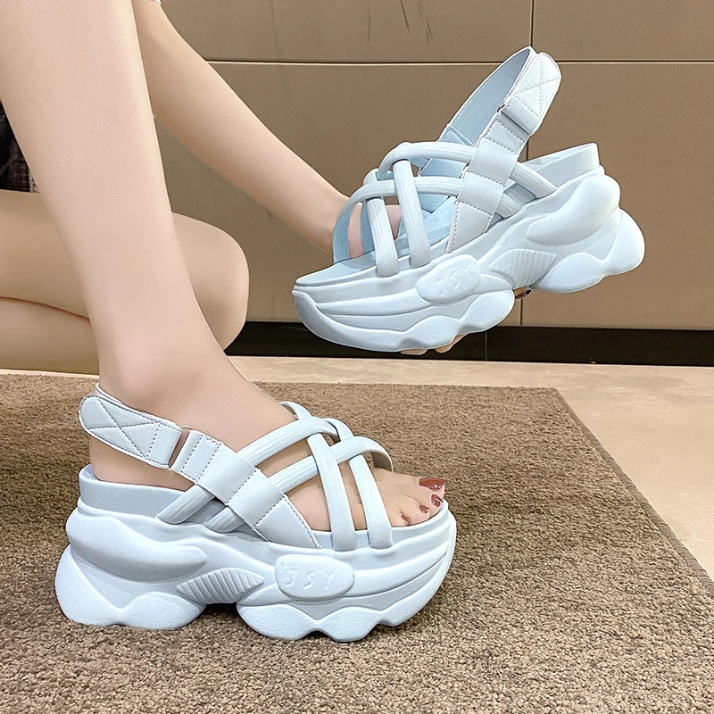 New Summer Women Sandals Wedge Heels Sneakers 2022 Fashion 8.5CM High Heels Platform Beach Flip-Flops Gladiator Sports Sandalias 
New Summer Women Sandals Wedge Heels Sneakers 2022 Fashion 8.5CM High Heels Platform Beach Flip-Flops Gladiator Sports Sandalias