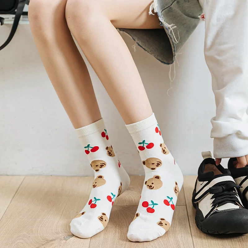 Sweet Kawaii Cartoon Woman Clothes Sweat Absorbing Socks Women's Japanese Harajuku Jacquard Smiling Face Stockings Fashion
Sweet Kawaii Cartoon Woman Clothes Sweat Absorbing Socks Women's Japanese Harajuku Jacquard Smiling Face Stockings Fashion