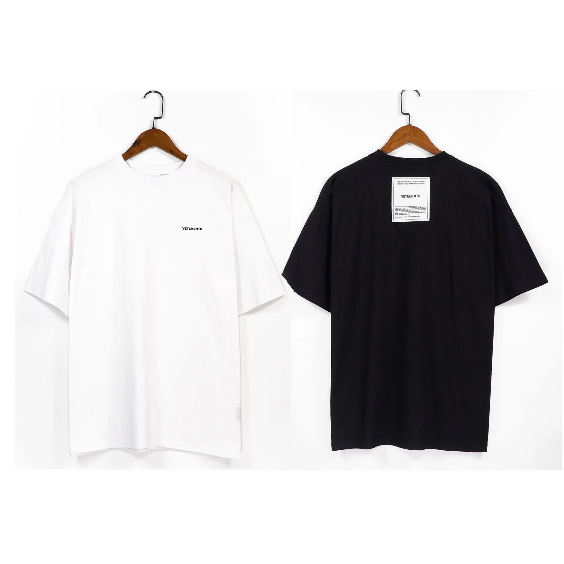 European and American High Street Summer New Oversized Vetements White Patch Label Men and Women Couple Short-sleeved T-shirt
European and American High Street Summer New Oversized Vetements White Patch Label Men and Women Couple Short-sleeved T-shirt
