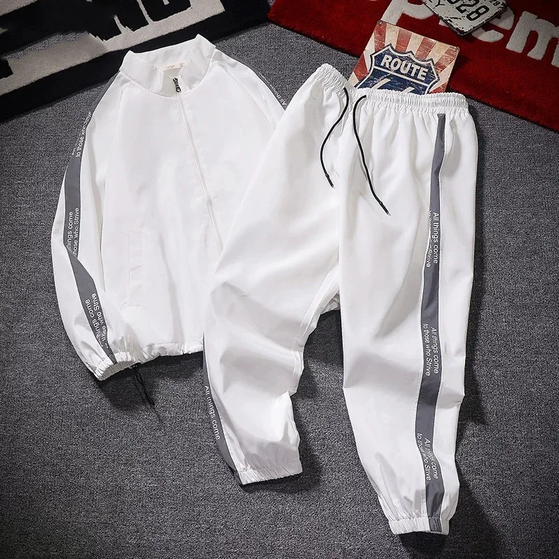 Casual sports suit men's autumn and winter 2022 new trendy hip-hop flow reflective strips running couple sportswear two-piece su
Casual sports suit men's autumn and winter 2022 new trendy hip-hop flow reflective strips running couple sportswear two-piece su