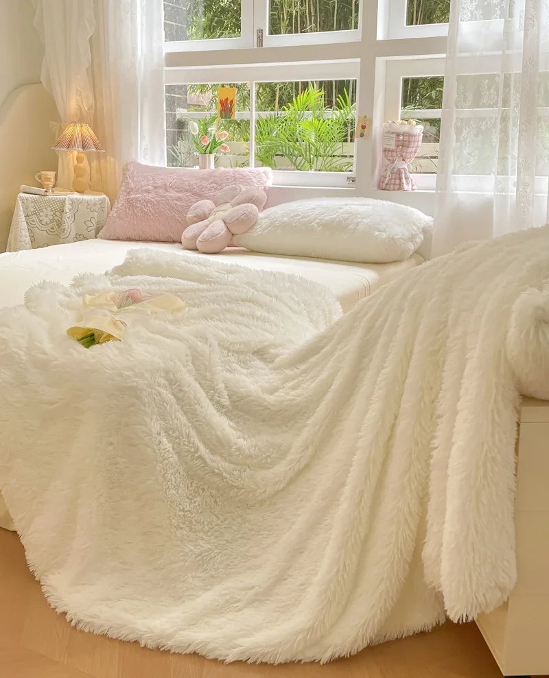 Warm Furry Duvet Cover Queen Soft Comfortable Long Plush Kawaii Quilt Cover Princess Blanket Comforers Covers Only Duvet Cover
Warm Furry Duvet Cover Queen Soft Comfortable Long Plush Kawaii Quilt Cover Princess Blanket Comforers Covers Only Duvet Cover