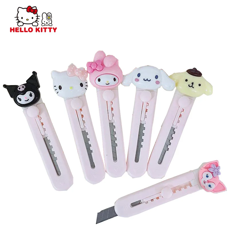 Kawaii Sanrios Utility Knife Cute Hellokittys Kuromi Mymelody Cinnamoroll Cartoon Mini Student Handmade Knife Toy for Girls Gift
Kawaii Sanrios Utility Knife Cute Hellokittys Kuromi Mymelody Cinnamoroll Cartoon Mini Student Handmade Knife Toy for Girls Gift