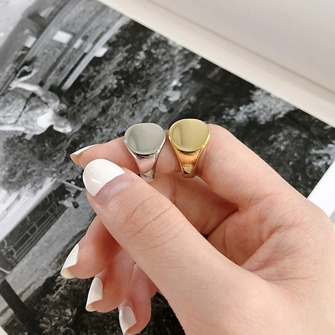 Japan and Korea Finger Rings For Women And Men Gold And Silver Color Vintage Round Ring Opening Adjustable Rings Jewelry
Japan and Korea Finger Rings For Women And Men Gold And Silver Color Vintage Round Ring Opening Adjustable Rings Jewelry