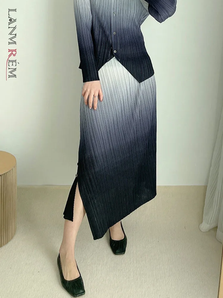 LANMREM Pleated Skirt For Women Solid Color High Waist Gradient Split Side Skrits Female Fashion 2022 Summer New 2R1750
LANMREM Pleated Skirt For Women Solid Color High Waist Gradient Split Side Skrits Female Fashion 2022 Summer New 2R1750