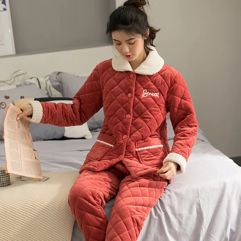 Зимняя плотная теплая Женская Хлопковая пижама с зажимом комплект с длинным рукавом отложным воротником кардиган одежда для сна Повседнев... 
Зимняя плотная теплая Женская Хлопковая пижама с зажимом комплект с длинным рукавом отложным воротником кардиган одежда для сна Повседнев...