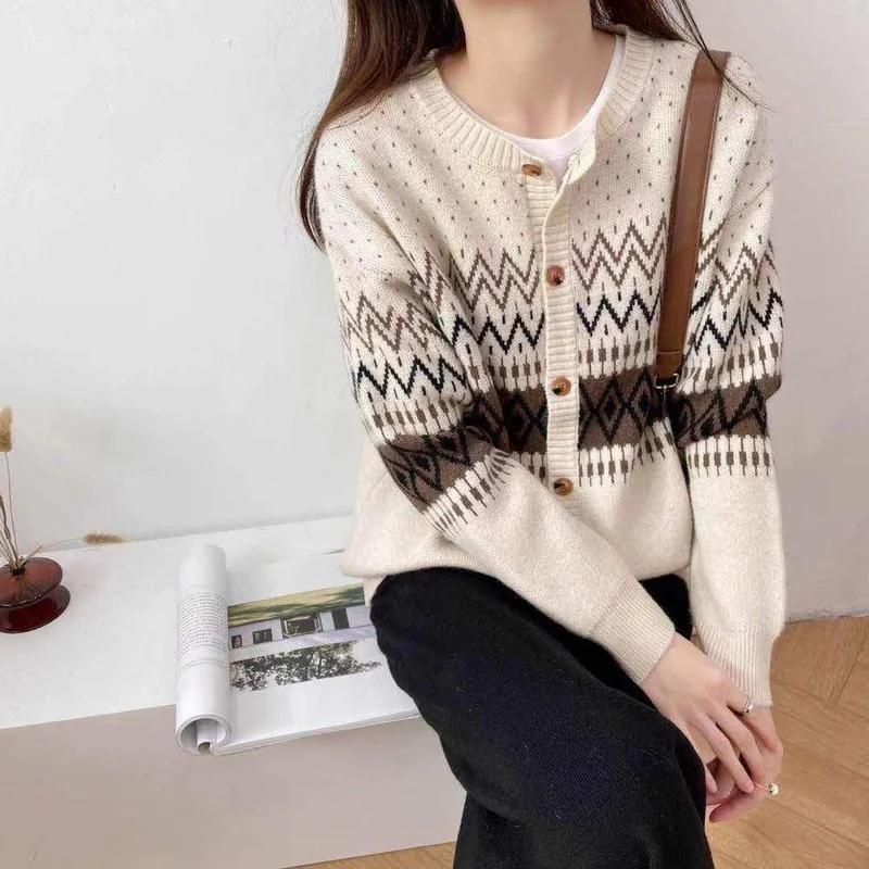 Вязаный кардиган, пальто для женщин, весна и осень 2023, женский ретро свитер, топ, свободный, с длинным рукавом, с круглым вырезом, кардиган, свитер для женщин
Вязаный кардиган, пальто для женщин, весна и осень 2023, женский ретро свитер, топ, свободный, с длинным рукавом, с круглым вырезом, кардиган, свитер для женщин