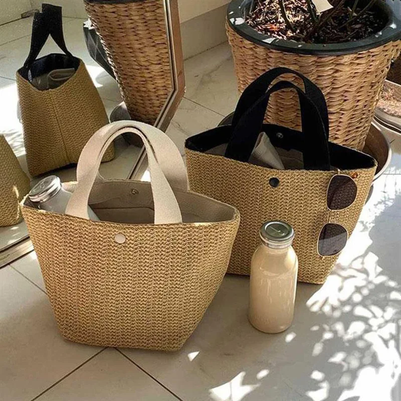 Handheld Straw Bag Female 2022 Korean Version of The New Ins Beach Holiday Summer Pastoral Wild Woven Bag Tote Bags for Women
Handheld Straw Bag Female 2022 Korean Version of The New Ins Beach Holiday Summer Pastoral Wild Woven Bag Tote Bags for Women