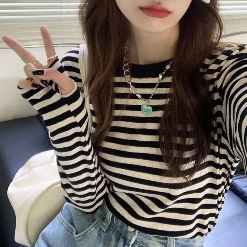 Classic Chic Striped Bottoming Shirt Spring Korean Version 2022 New Slim Fit and Thin Inner Top Chic Long-sleeved T-shirt Women
Classic Chic Striped Bottoming Shirt Spring Korean Version 2022 New Slim Fit and Thin Inner Top Chic Long-sleeved T-shirt Women