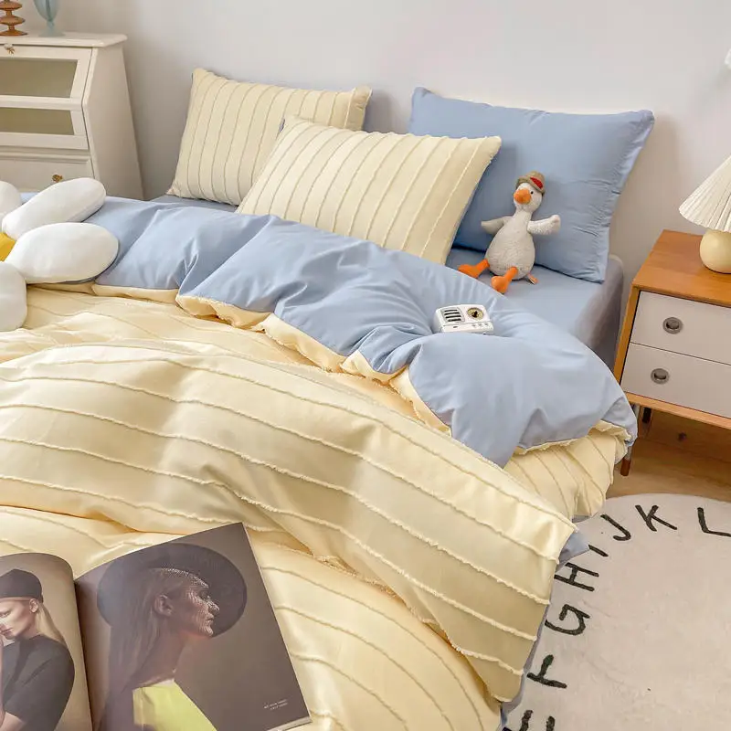 AB Side Double Color Comfortable Duvet Cover Bed Sheet and Pillowcases Set Non Slip Thicken Home Textile King Queen Bedding Set
AB Side Double Color Comfortable Duvet Cover Bed Sheet and Pillowcases Set Non Slip Thicken Home Textile King Queen Bedding Set