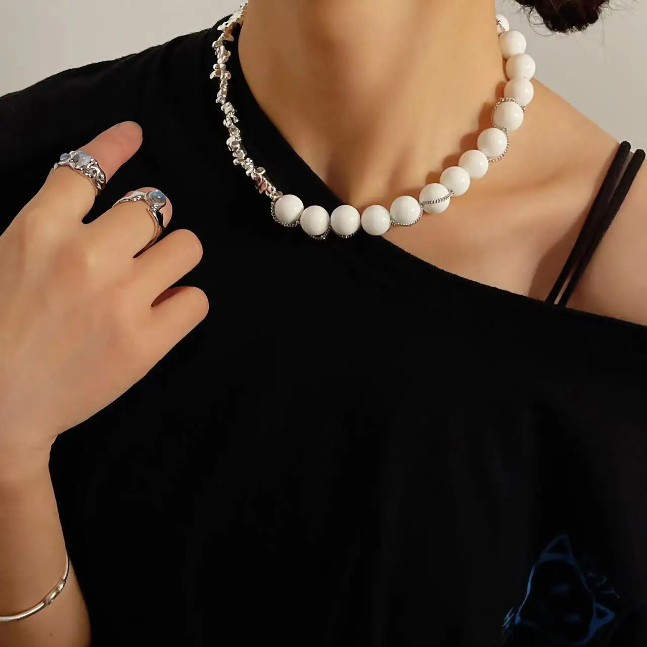 

Дизайнерское ожерелье-цепочка с бусинами Женская модная Милая и крутая цепочка на ключицу