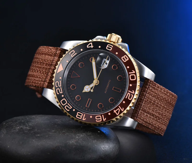 Fashion Automatic Mechanical Watch NH35 Movement Sapphire Crystal Nylon Strap Gold Bezel Crown Luminous Waterproof Wristwatch
Fashion Automatic Mechanical Watch NH35 Movement Sapphire Crystal Nylon Strap Gold Bezel Crown Luminous Waterproof Wristwatch
